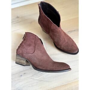 Journee Signature Womens Arika Booties Suede Size 7.5 Fall Boots Western Brown